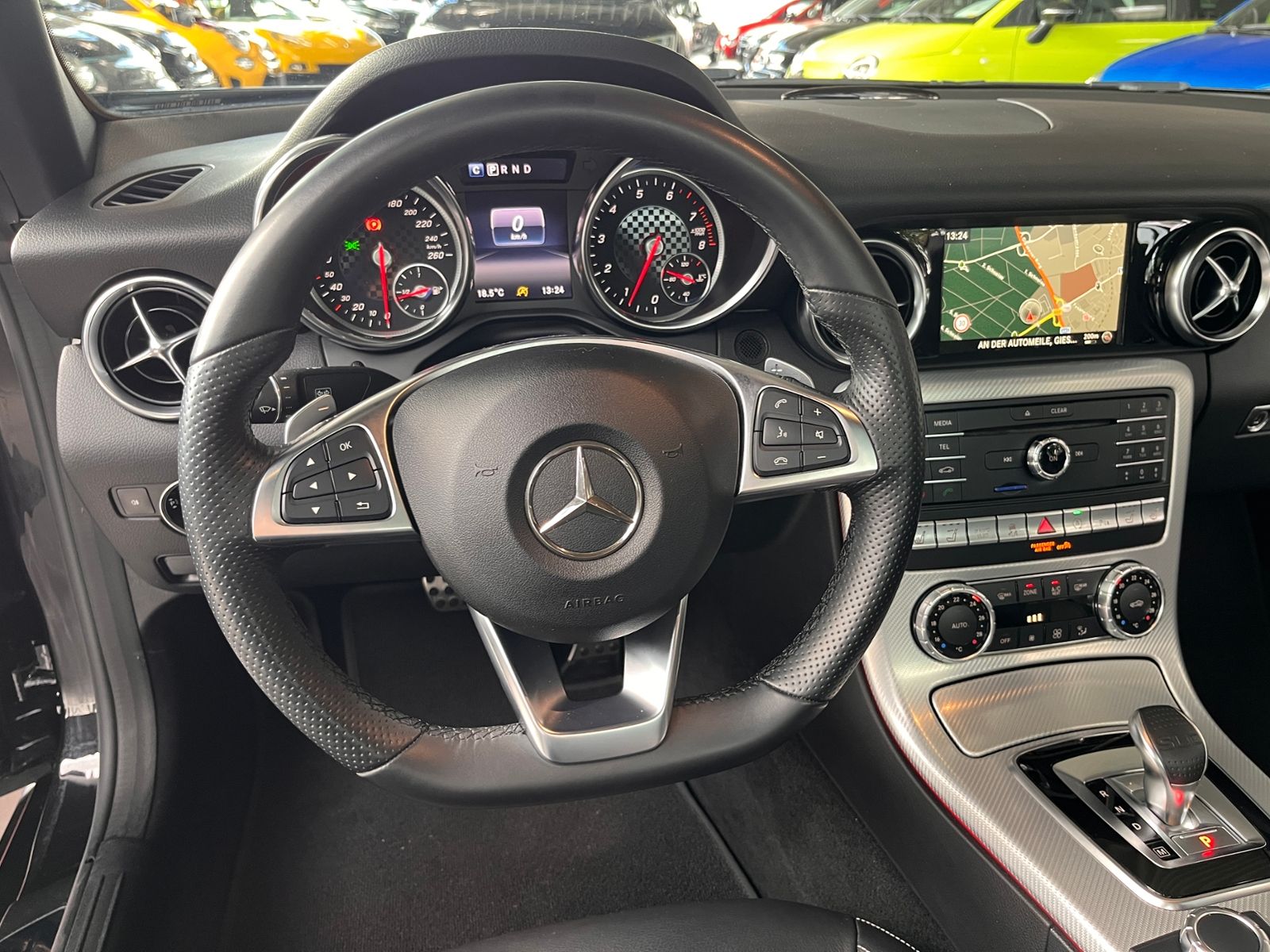 Fahrzeugabbildung Mercedes-Benz SLC 300 AMG-LINE KLIMA LED NAVI ALU AIRSCRAF