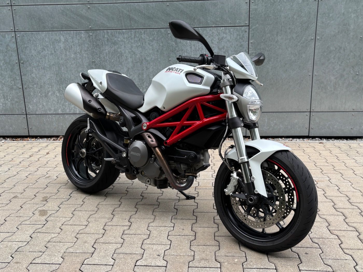 Fahrzeugabbildung Ducati Monster 796
