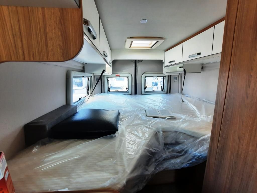 Fahrzeug Übersicht 11 Fahrzeugabbildung Weinsberg CaraBus EDITION FIRE 600 ME Verfüg./Sparen Sie 8