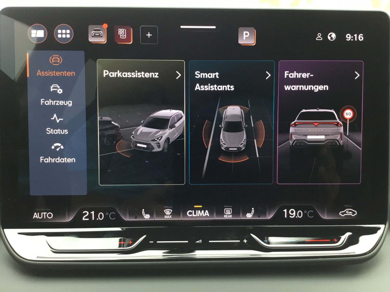 Fahrzeugabbildung CUPRA Terramar 2.0 TSI DSG 4Drive+Matrix+AHK+Pano+360°