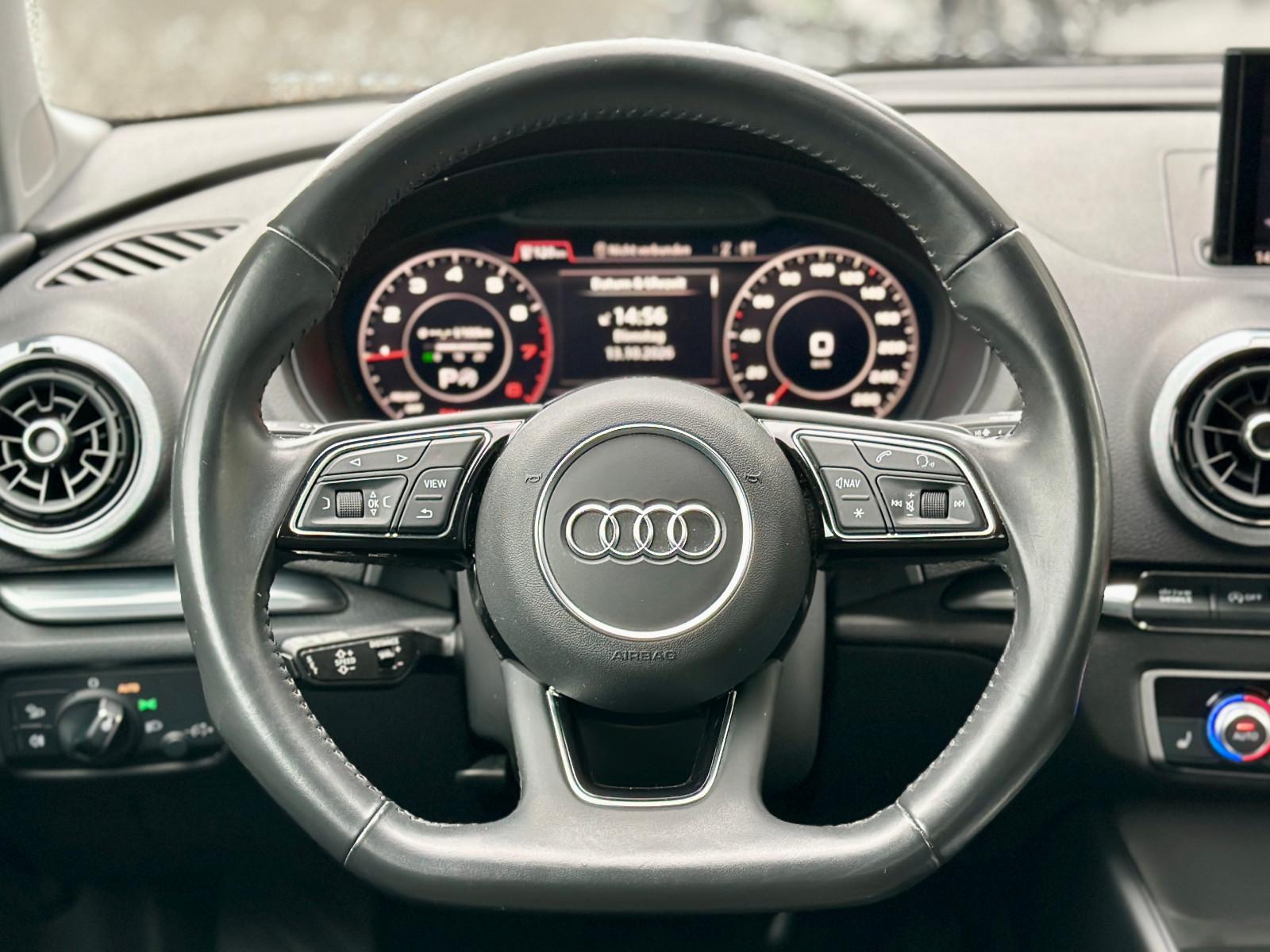Audi A3 Sportback 35TFSI S LINE BLACK MATRIX NAV+ AHK