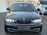 BMW 118 1 Limousine 118i - BMW 118 aus 2010: 118i
