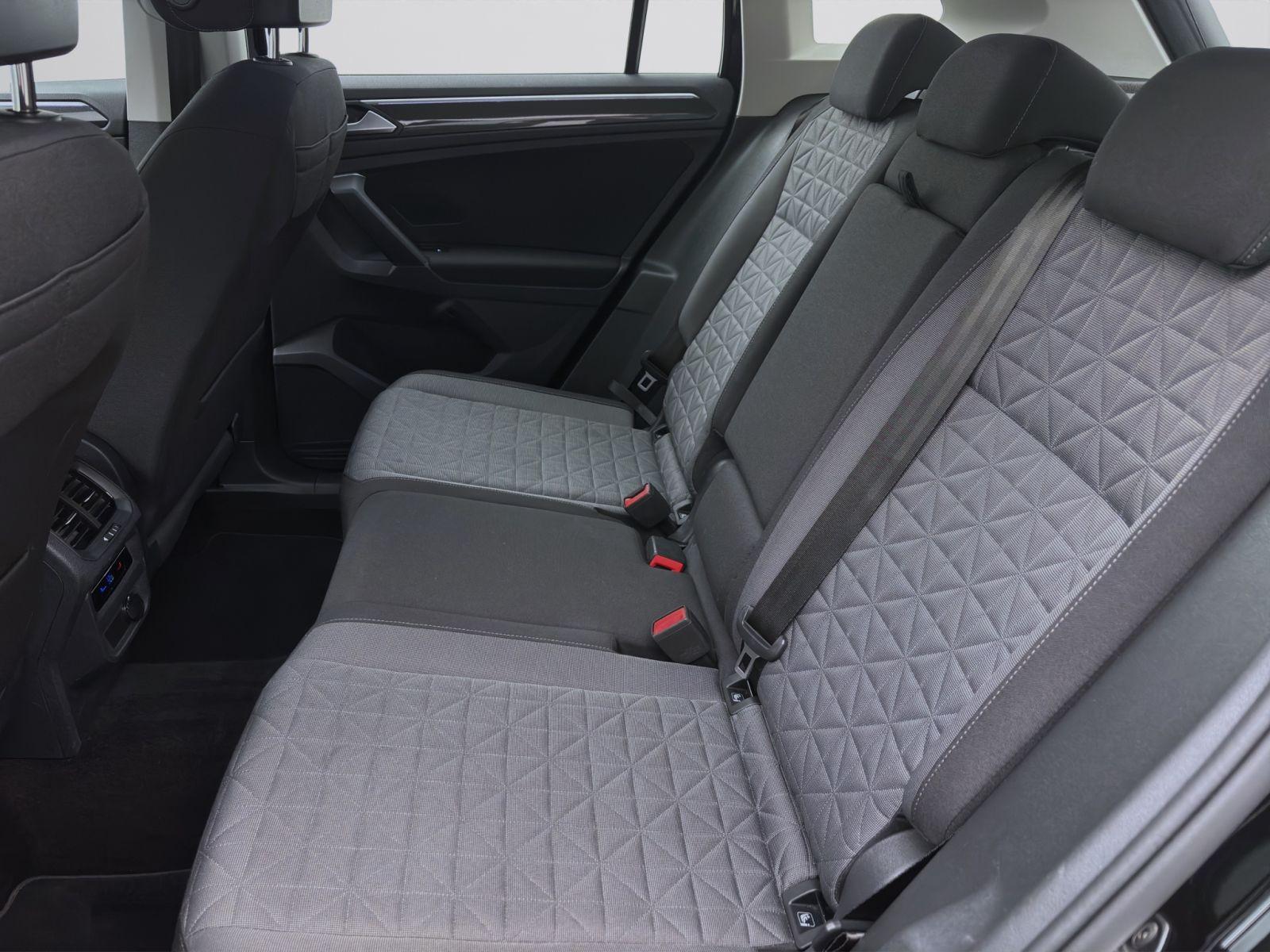 Volkswagen Tiguan 2.0 TDI DSG LIFE AHK NAVI KAMERA ACC