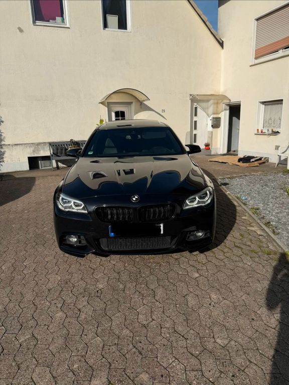 Image of BMW 530