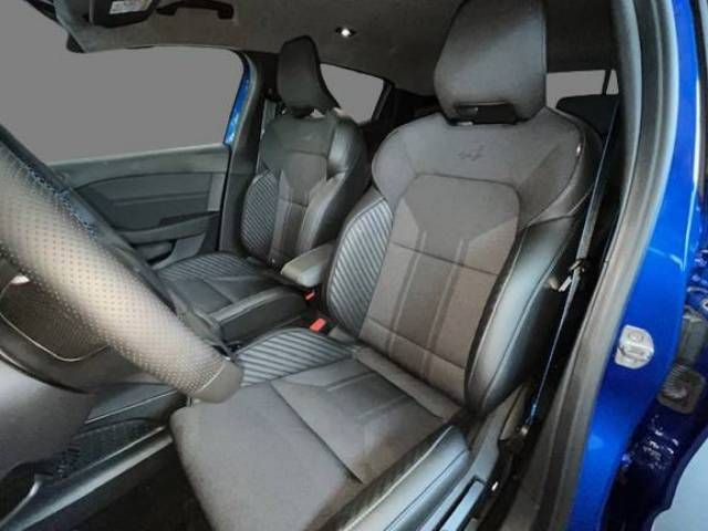 Fahrzeugabbildung Renault CLIO ESPRIT ALPINE E-TECH FULL HYBRID 145