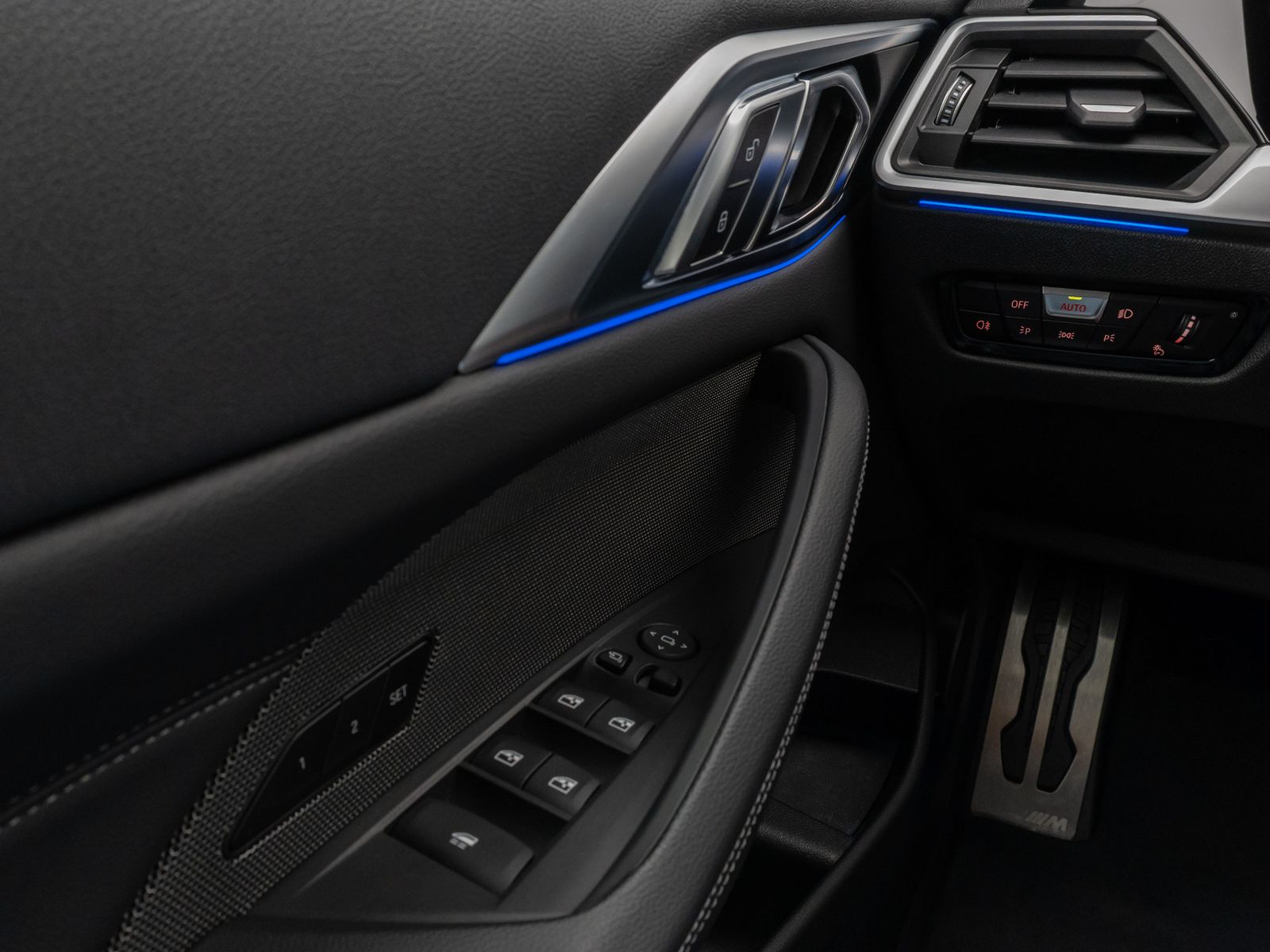 Fahrzeugabbildung BMW M440i xD Cabrio Laser 360°HUD DAB H/K Komfort