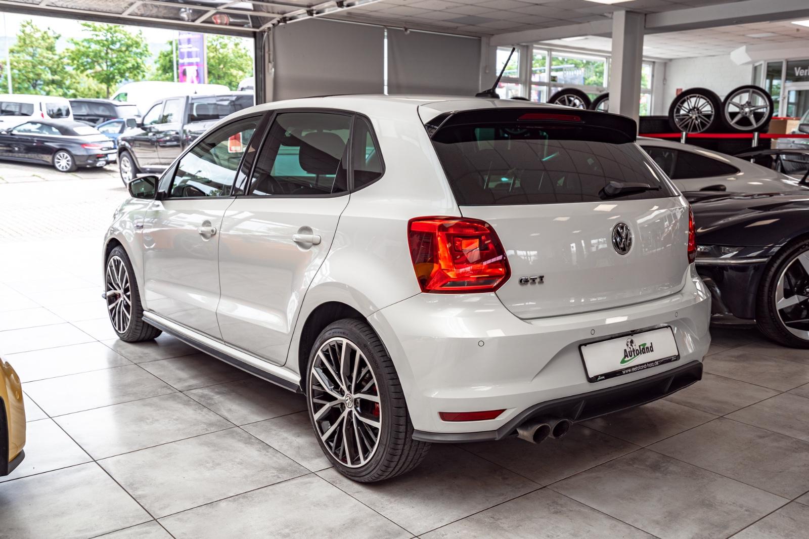 Volkswagen Polo GTI 1.8 TSI 192ch - 1 ère main - Toit ouvrant panoramique - Châssis sport select - Carnet entretien