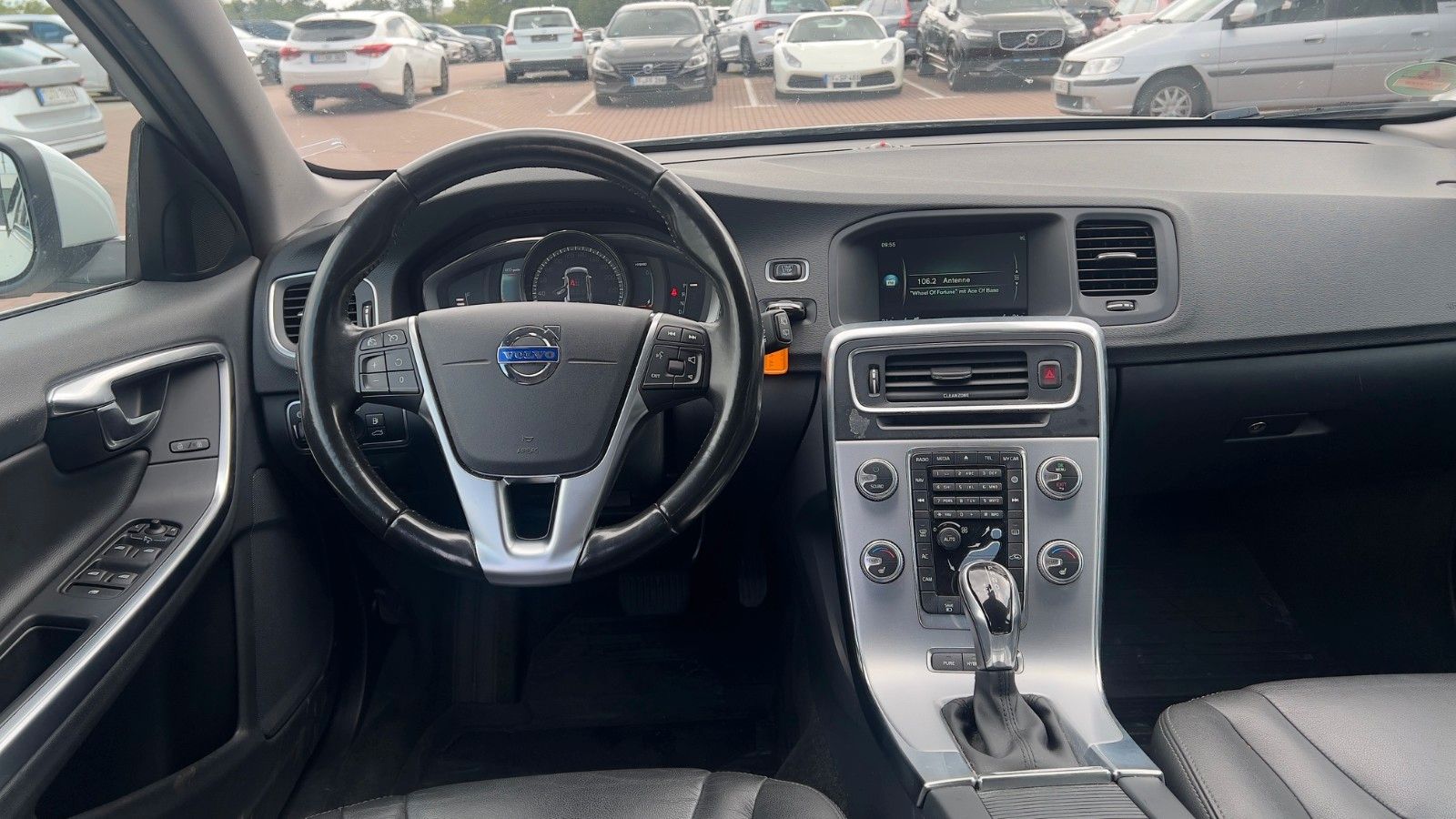 Fahrzeugabbildung Volvo V60 Kombi Summum AWD*Mietkauf*GSD*TEMP*RFK*