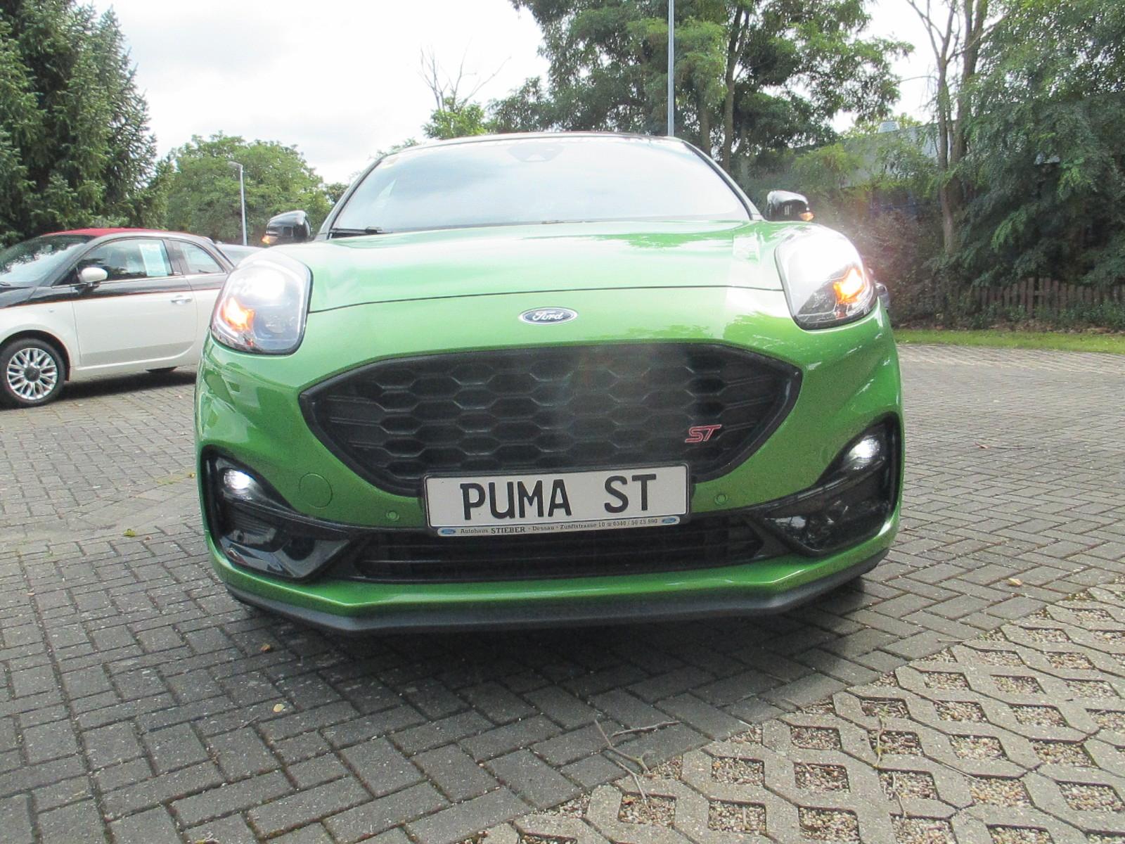 Ford Puma 1.5 "ST"    LED + Navi + PDC + 19 "
