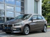 BMW 225 XE*ORIG 16Tkm*LEDER*KAM*LUXURY*HiFi*LED*17' - BMW 225 Active Tourer in Düsseldorf