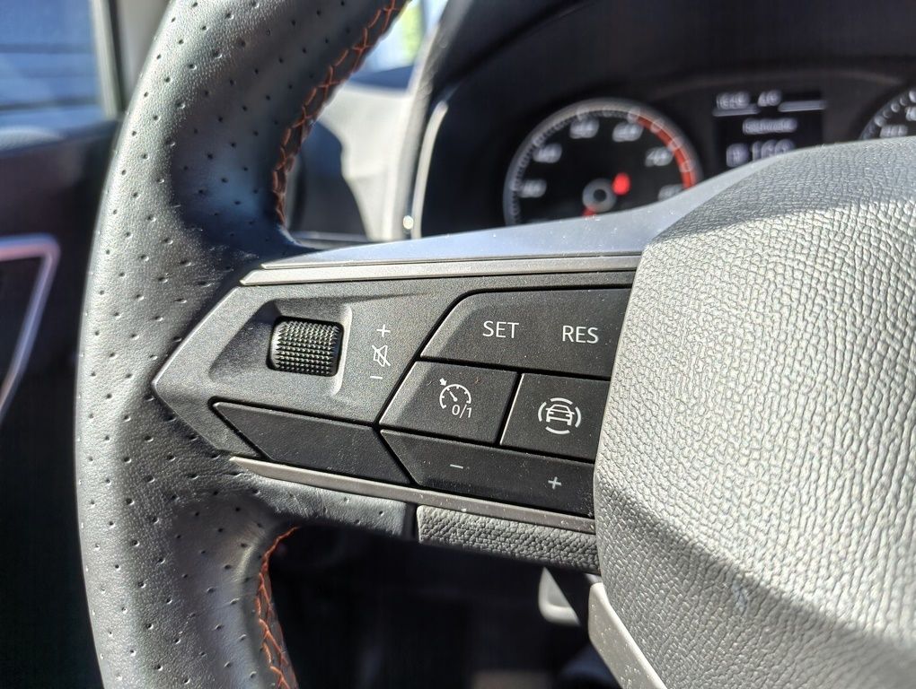 Fahrzeugabbildung SEAT Arona FR 1.0 TSI + SHZ + wenig Kilometer
