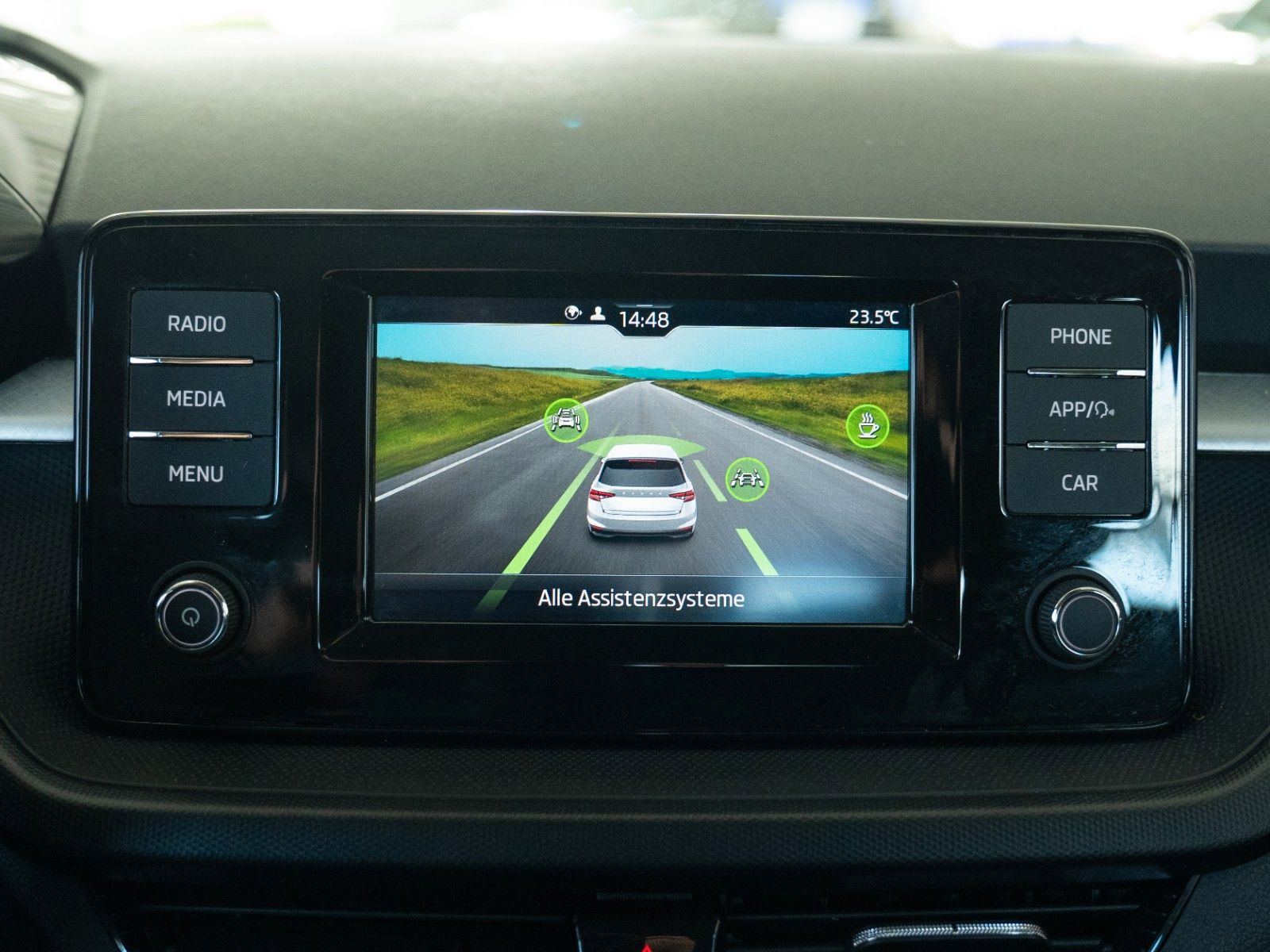 Fahrzeugabbildung SKODA Fabia Ambition KLIMA/DAB/SMARTLINK/LED/TEMPOMAT