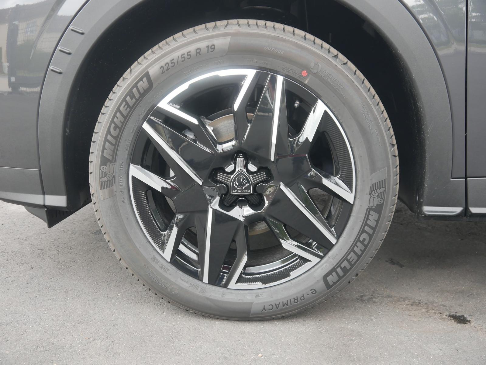 Peugeot 3008 GT 1.2 Hybrid 145 Aut. Matrix ACC Navi Kame
