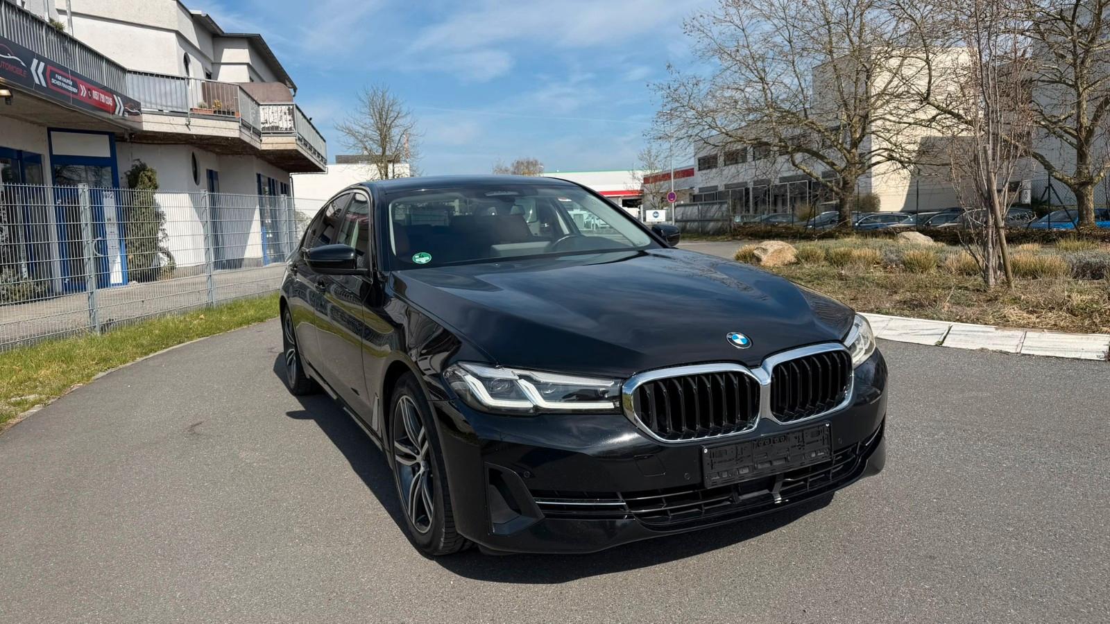 BMW 520d Limousine 520 d xDrive*MMRY*BRMST*SOFTC*