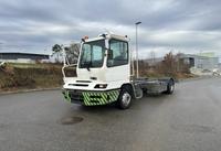 Andere YT222 4x2 Chassis-Kabine / Swiss-Vehicle