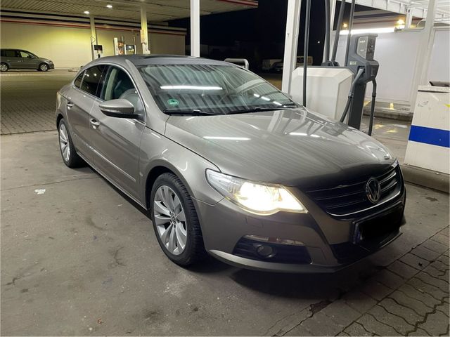 Volkswagen Passat CC 2.0 TDI*1.Hand*Pano*SHZ*TOP*