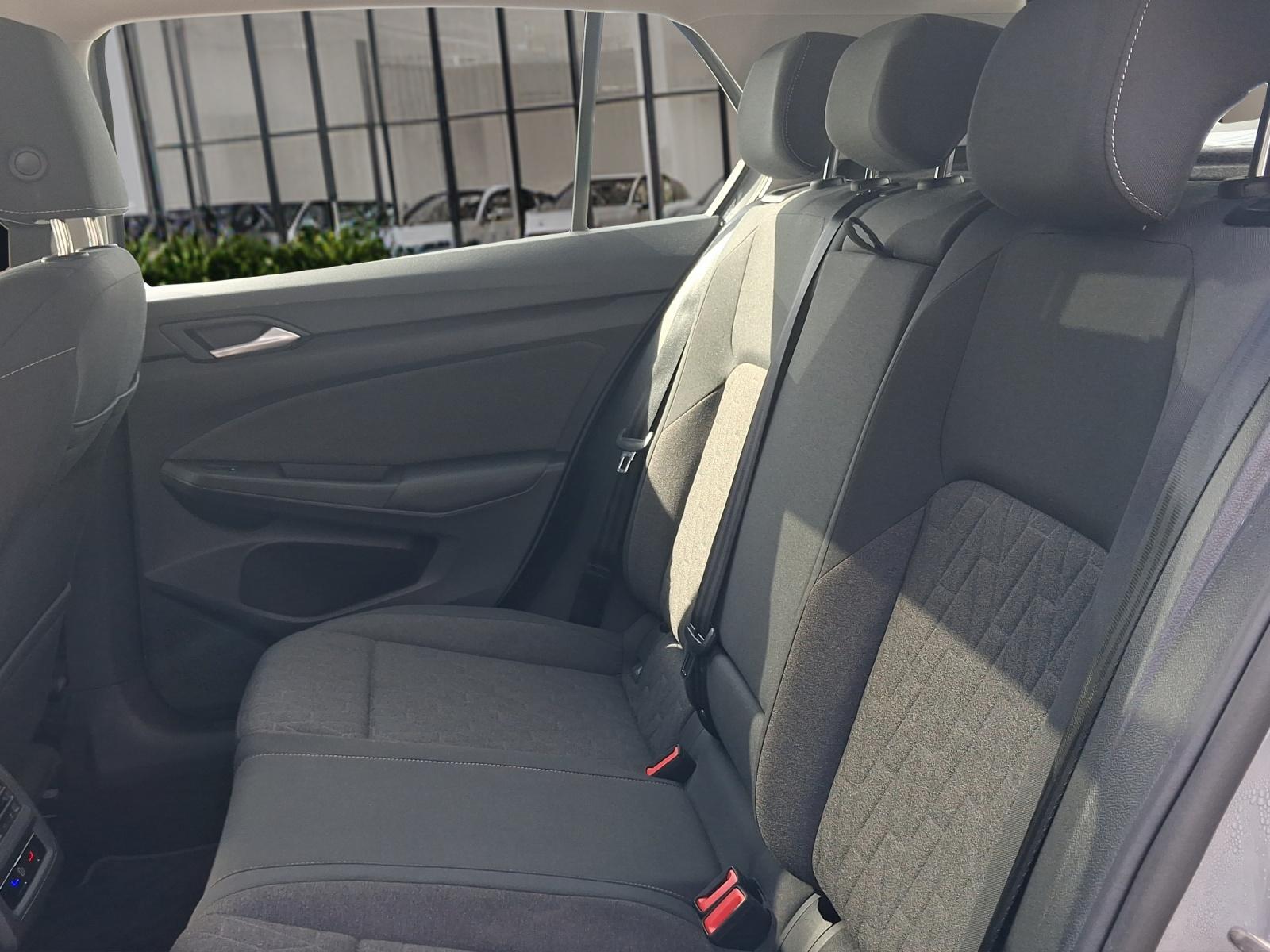 Volkswagen Golf VIII Lim. (DA1)(2024->) 1.5 eTSI 110 kW Lif, миниатюра 6