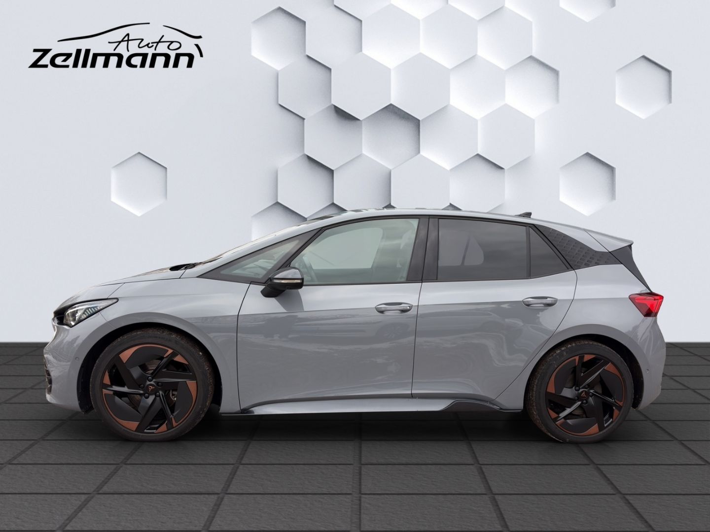 Born 150kW LED ACC 360°Kamera ParkLenkAssist Sit