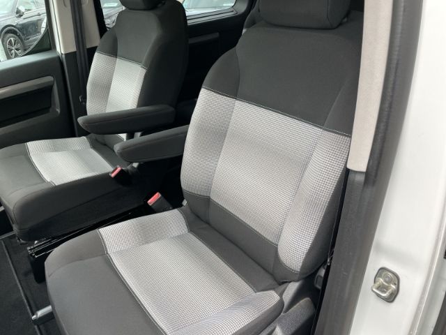 Fahrzeugabbildung Citroën Spacetourer 2.0 BlueHDi 180 FAP, M Feel 8-Sitzer