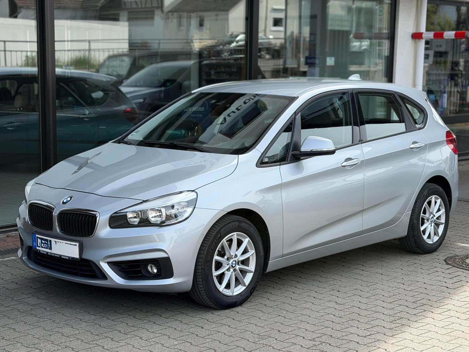 BMW 218 2 Active Tourer 218 i Advantage/AHK/8-fach