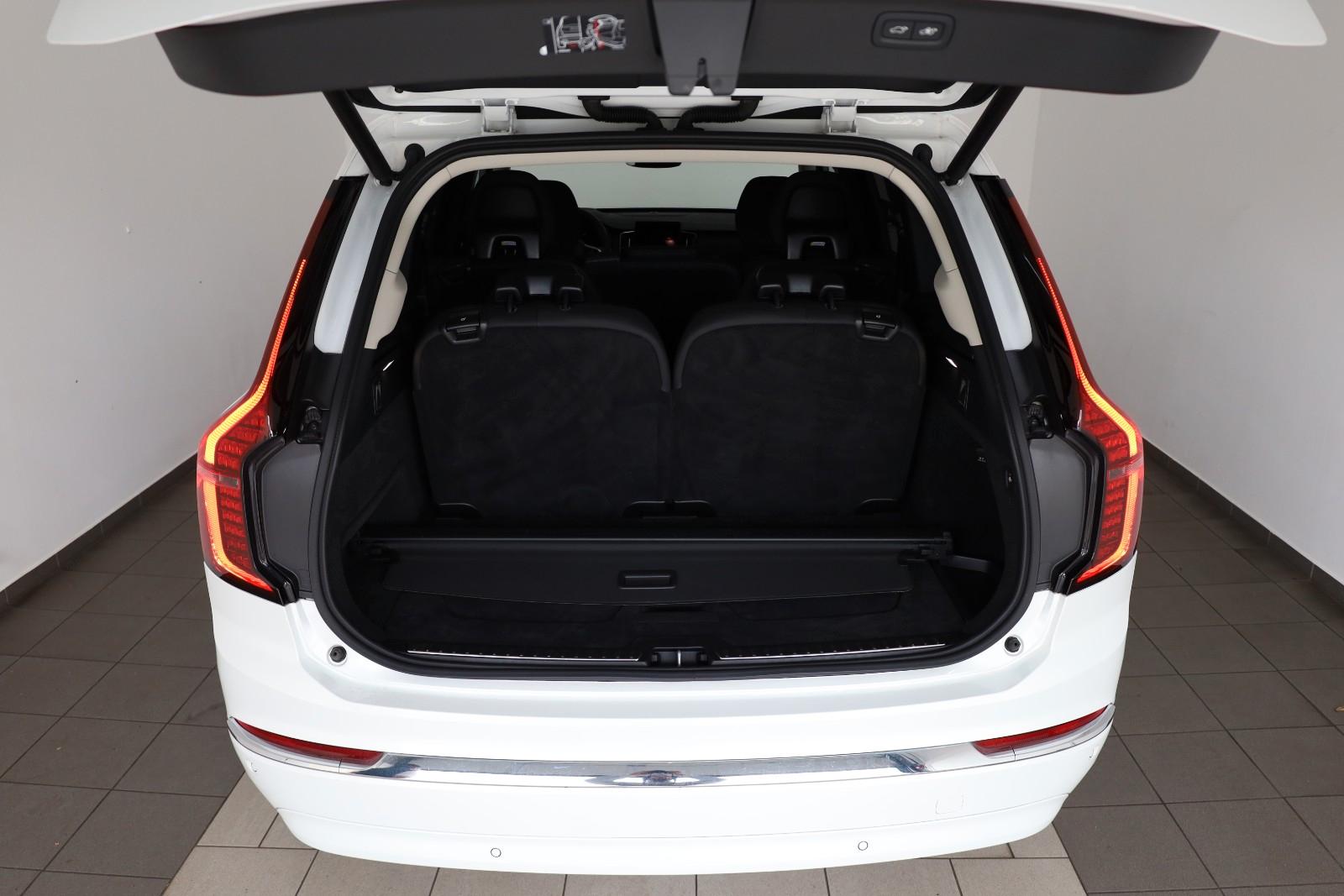 Volvo XC90 Plus Bright AWD,7Sitz,4xSH,360°,HUD,ACC,AHK