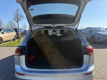 Volkswagen Golf - 10