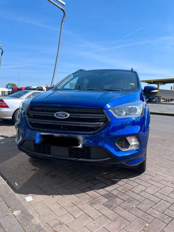 Ford Kuga 1.5 Ecoboost (Benziner) AWD