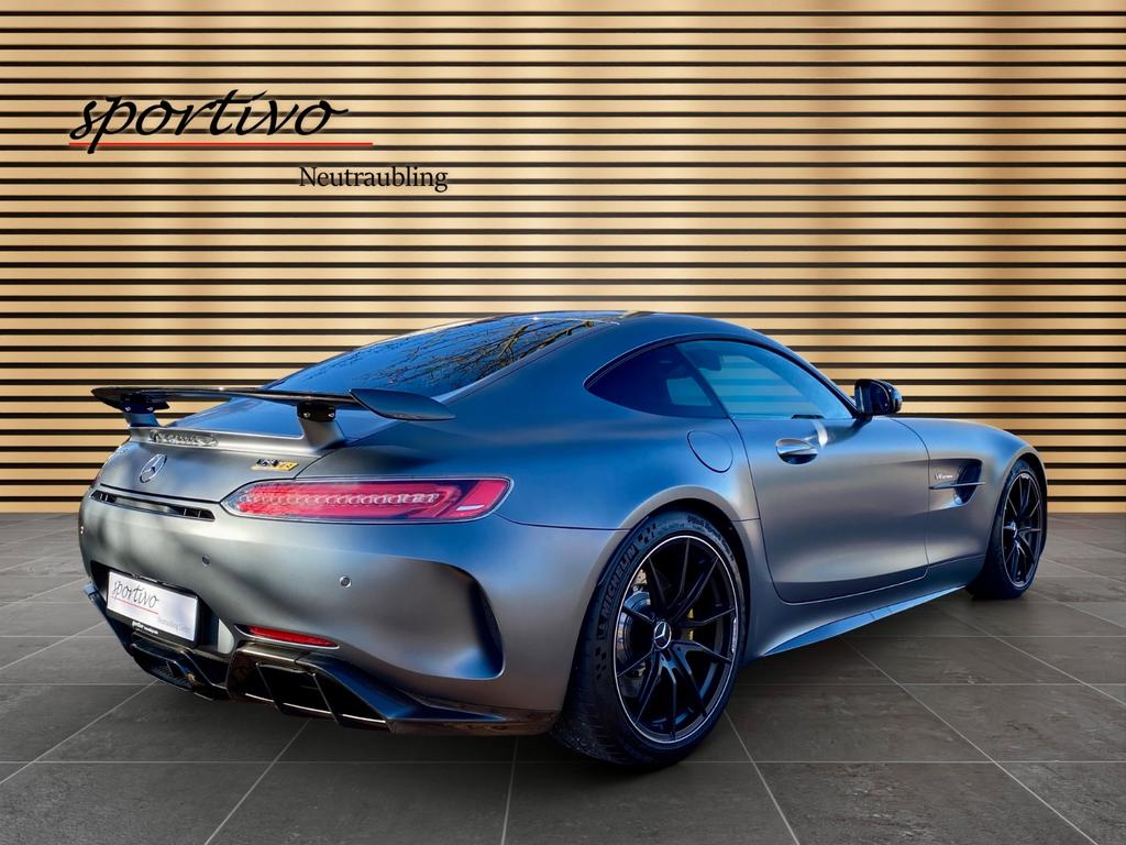 Mercedes-Benz AMG GT R