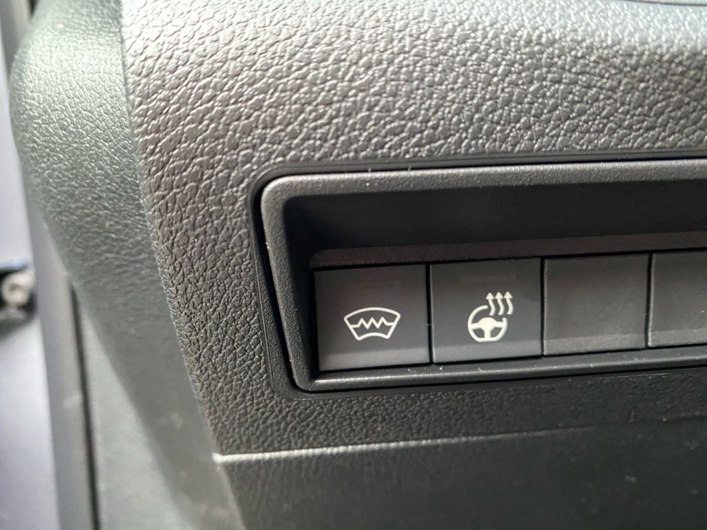 Fahrzeugabbildung Citroën Berlingo M PureTech 110 PLUS - Winter Paket