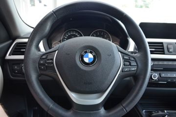 BMW 318 - 12
