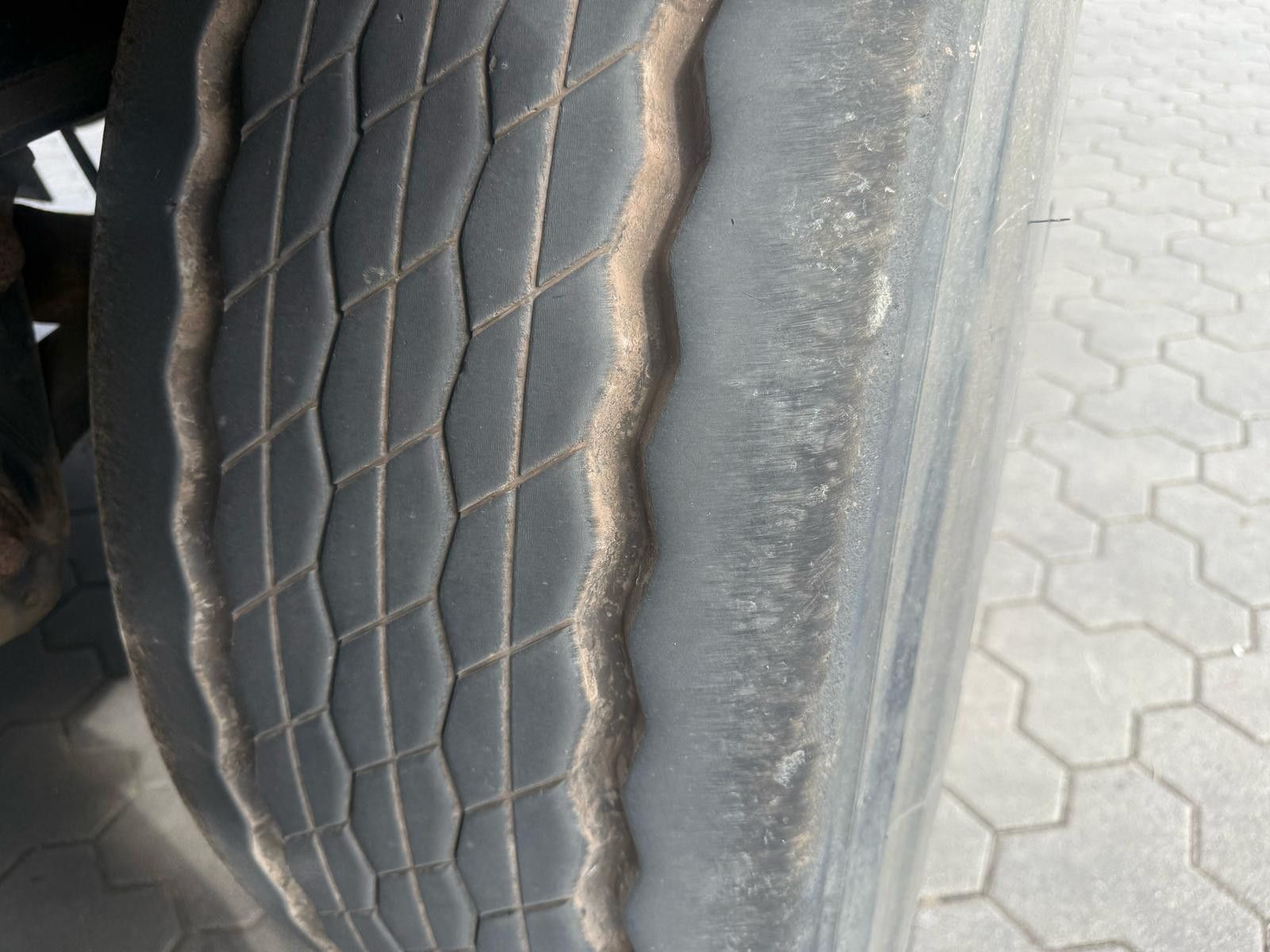 Fahrzeugabbildung Krone Stahlmattenauflieger mit Bordwände - TÜV Neu