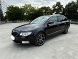 Skoda Superb Combi 3.6 V6 FSI DSG 4x4 - Skoda Superb: 3.6