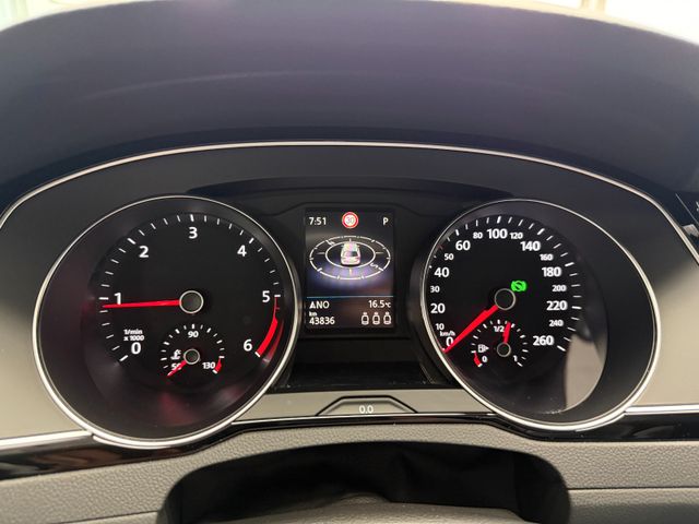 Volkswagen Passat BusinessR.Kamera1.HdCarPlaySHZ V+H