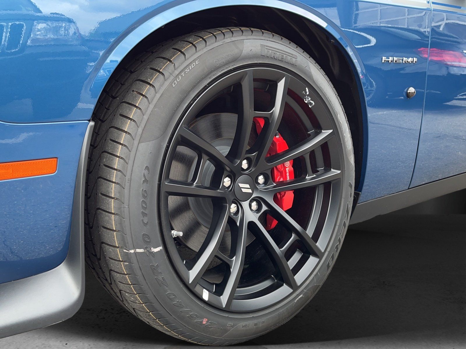 Fahrzeugabbildung Dodge Challenger R/T 5.7L V8