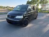 Volkswagen VW T5 CARAVELLE 2.5 TDI 9 SITZER ALL BLACK - Volkswagen T5 Caravelle in Essen