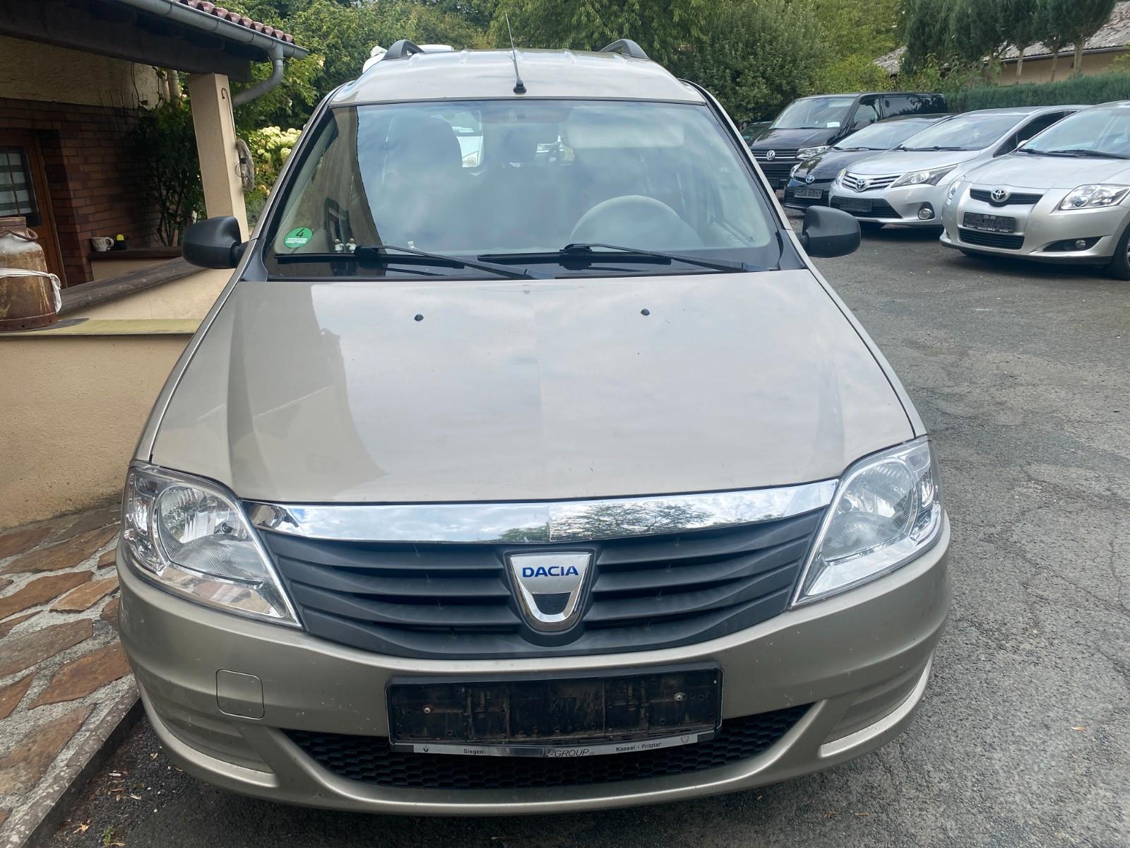 Dacia Logan 2009 — rear view