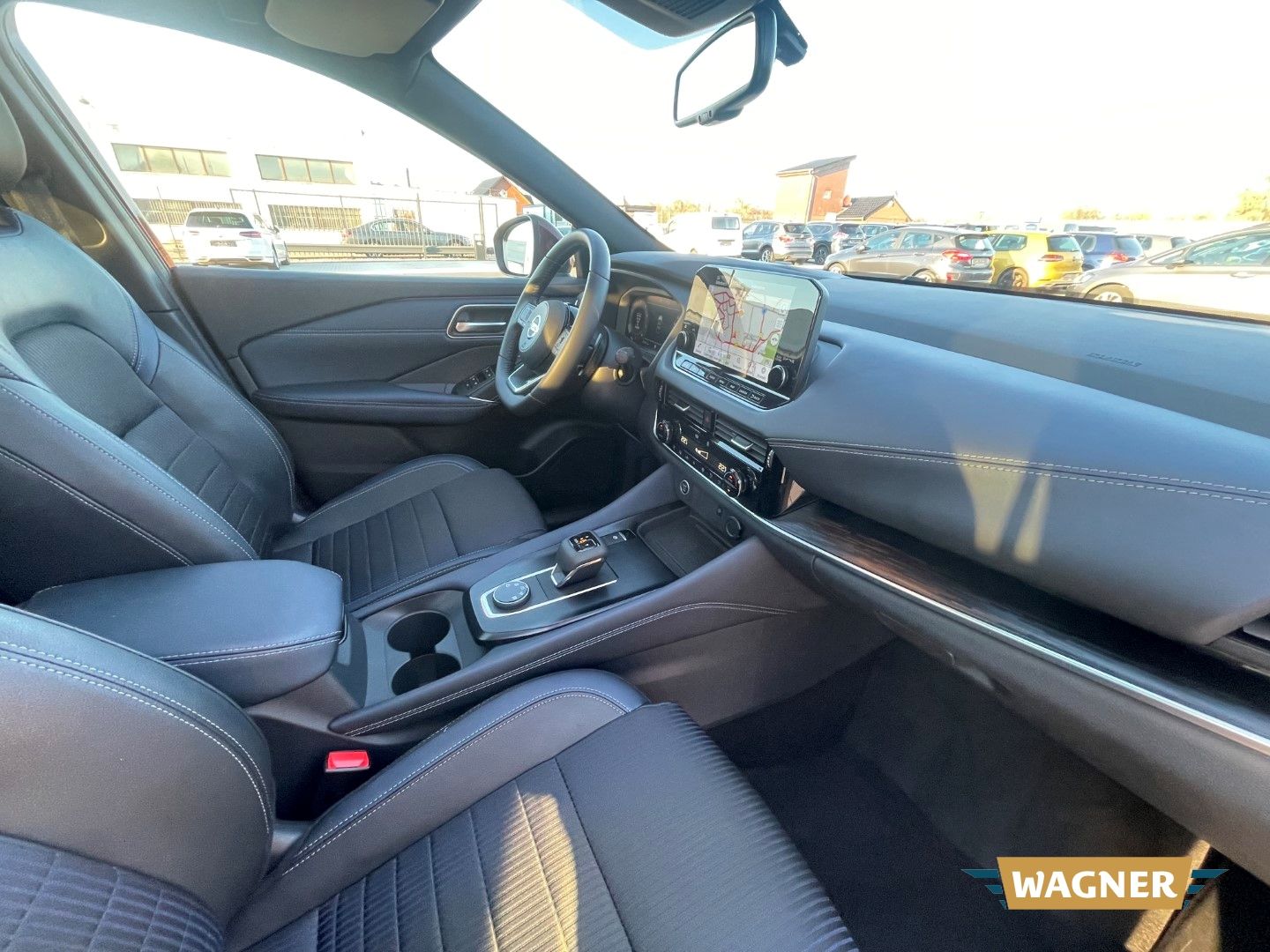 Fahrzeugabbildung Nissan Qashqai Tekna 4x4 1.3 DIG-T MHEV Hybrid