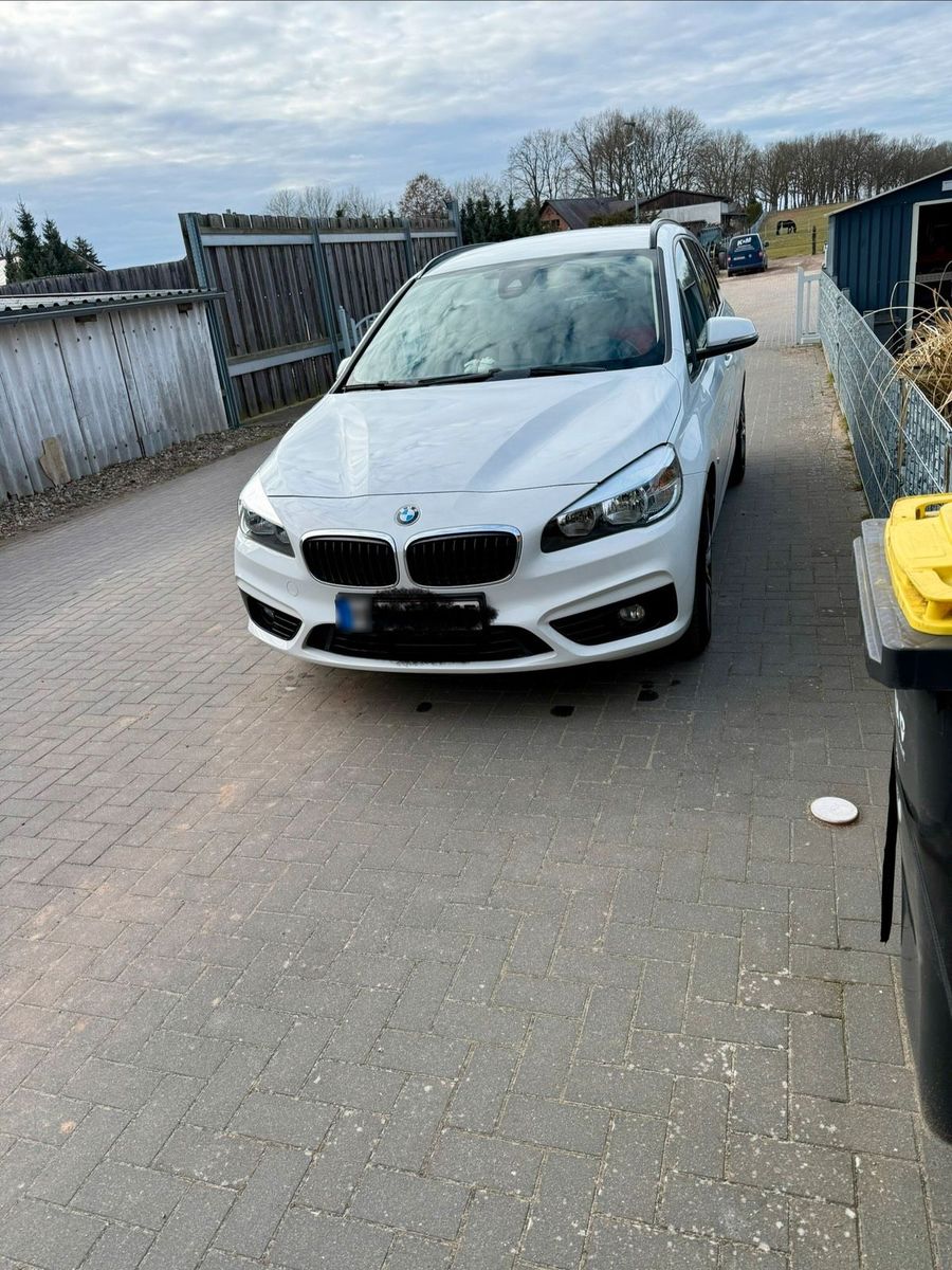 BMW Gepflegter BMW 216d Sport Tausch Möglich