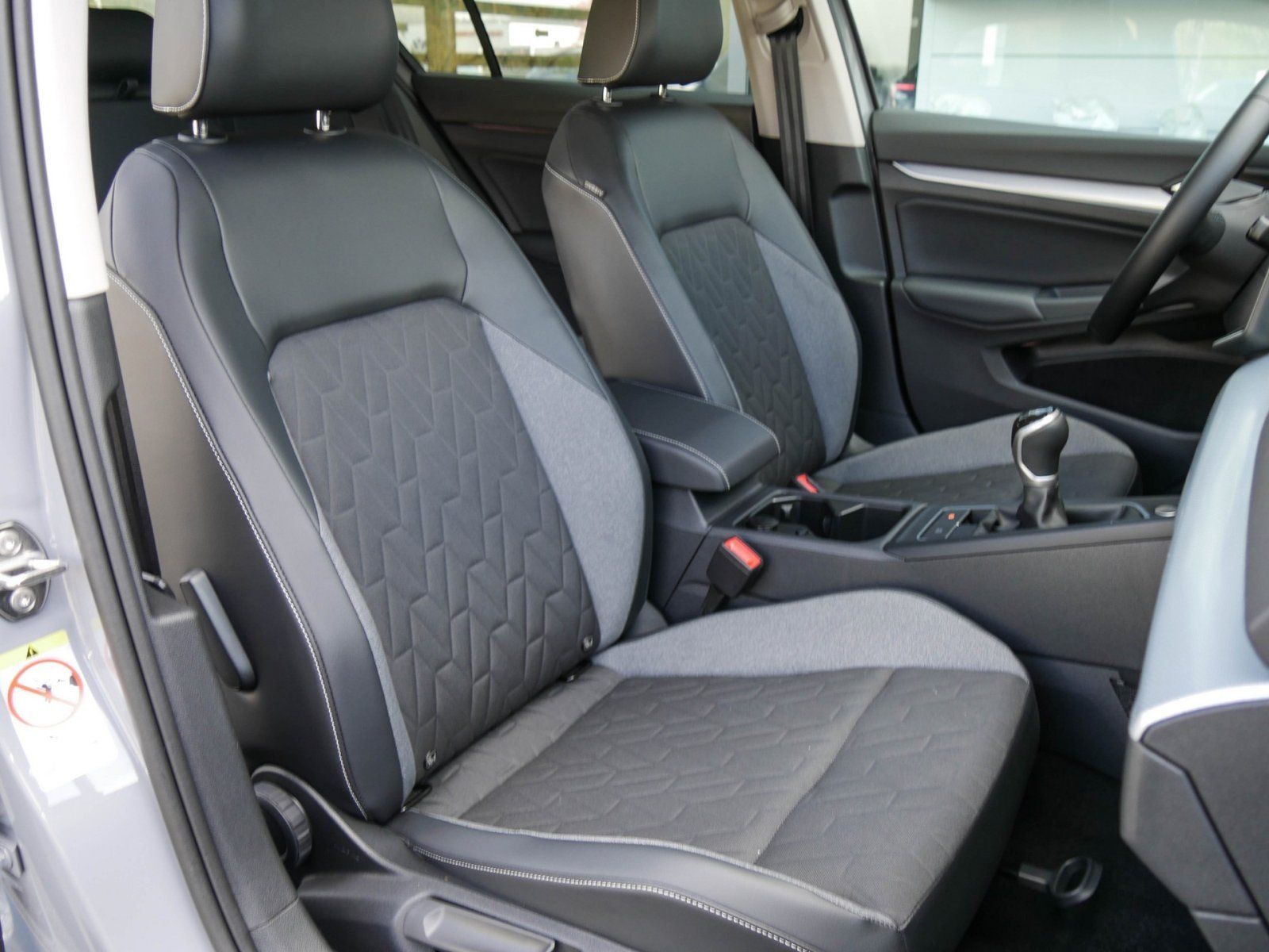 Volkswagen Golf - Bild 7