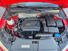 AUDI Q3 S line quattro 2.0TFSI 179PS DSG LED Pano