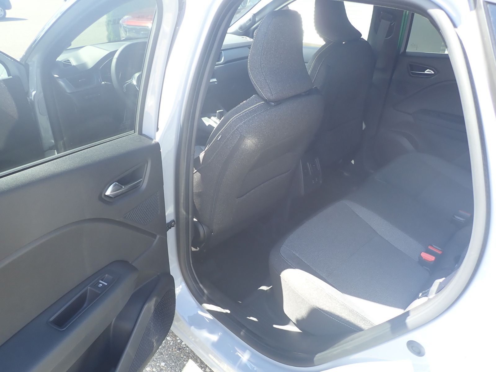 Fahrzeugabbildung Renault Captur Techno Full Hybrid E-Tech 160