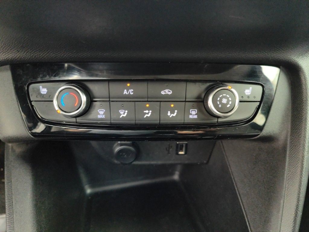 Fahrzeugabbildung Opel Corsa F Edition NAVI/SHZ/LHZ/PDC/TEMPOMAT