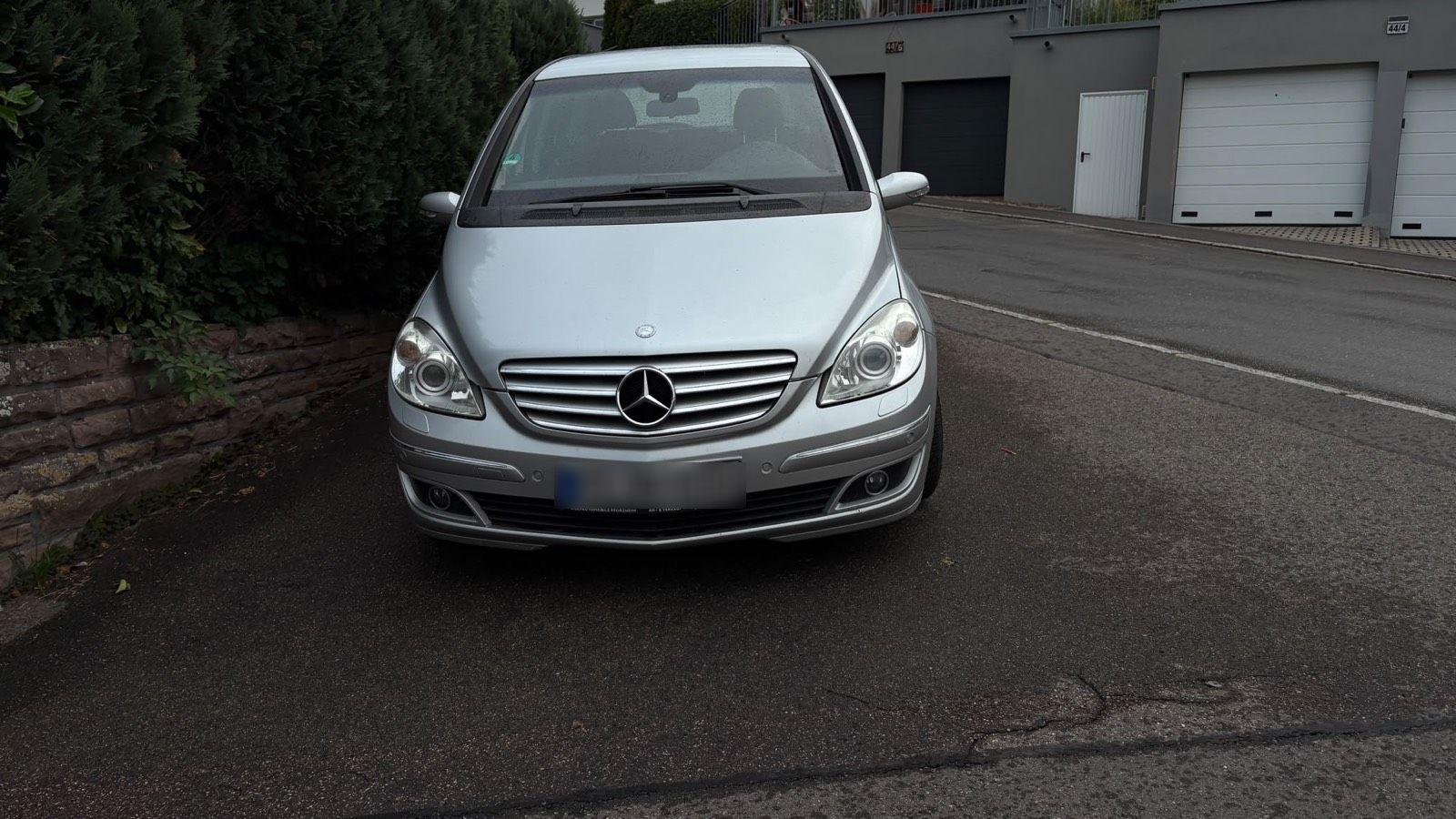 Mercedes-Benz B 170