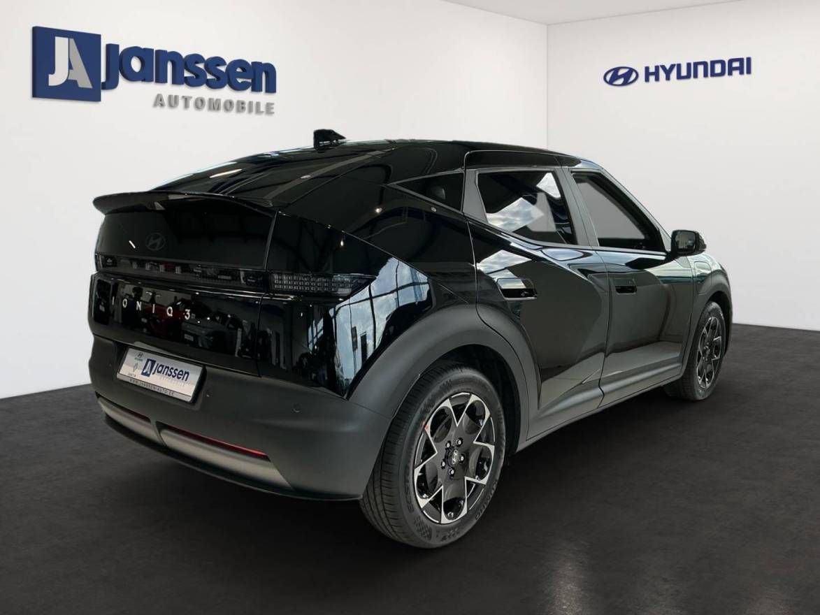 Fahrzeugabbildung Hyundai IONIQ 3 (MY27) 61 kWh (135 PS) Trend Elektro Kom
