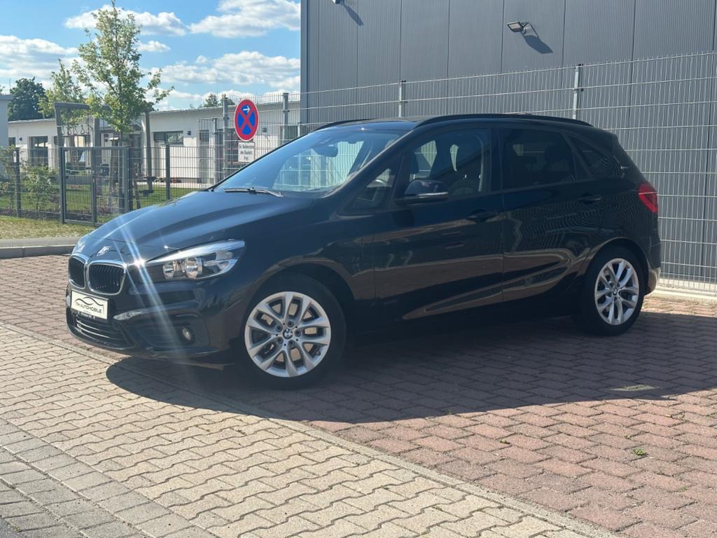 BMW 225