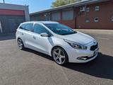Kia cee'd Sportswagon 1.4 CVVT Attract Sportswag... - Kia cee'd Sportswagon von privat