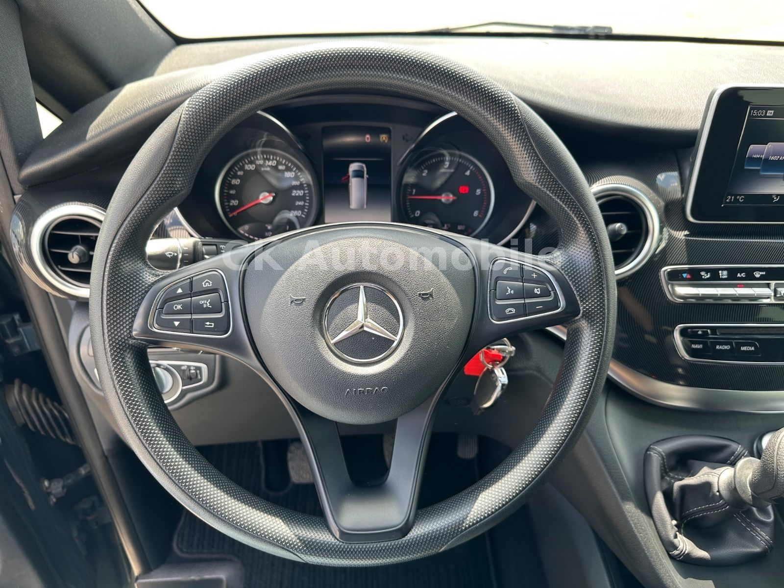 Fahrzeugabbildung Mercedes-Benz V 200d Rise Kompakt/5 Sitze/Klima/ Tempomat