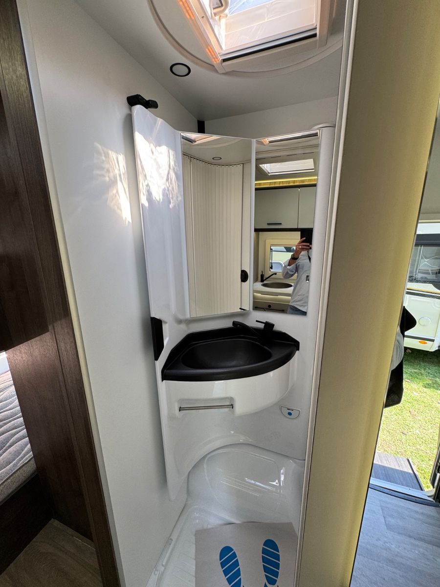 Fahrzeugabbildung Benimar Tessoro 425 neuer Grundriss Md. 26