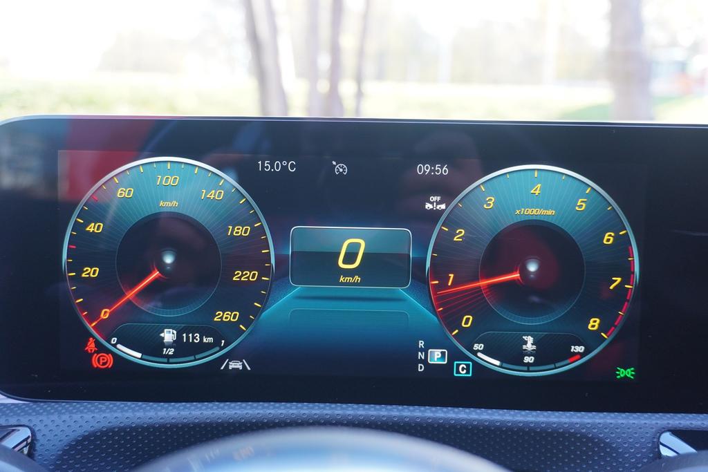 Mercedes-Benz CLA 200