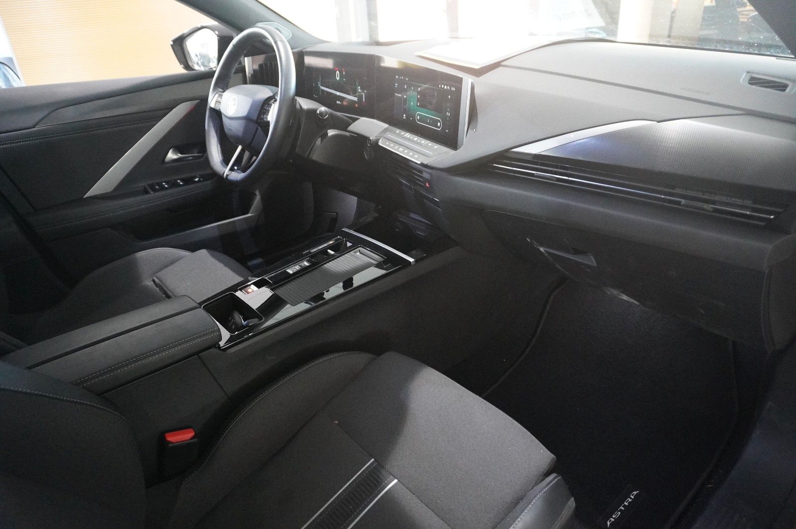 Fahrzeugabbildung Opel Astra L ST 1.5D GS LINE NAVI/LED/360°/SH/DAB/AHK